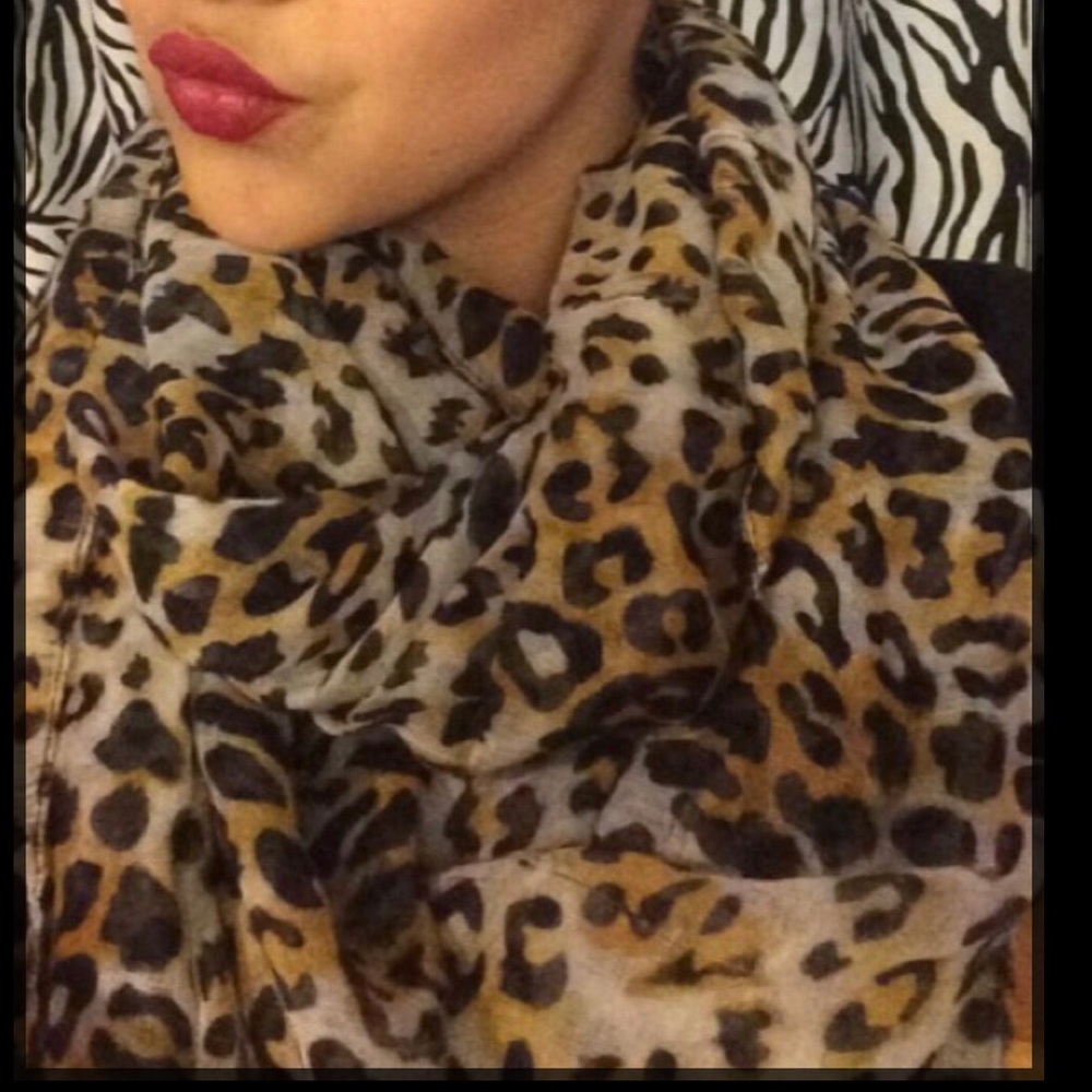 Cheetah print scarf with a blue hint